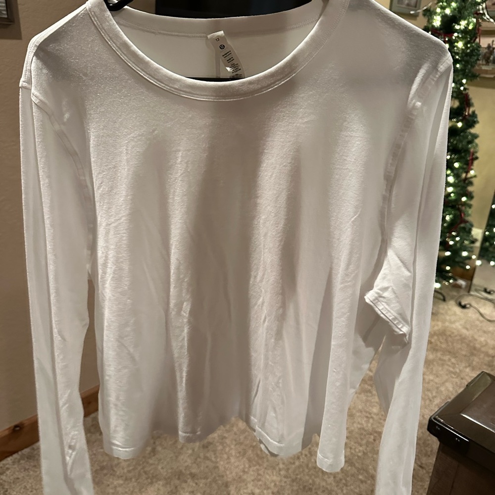Women's Lululemon White Long Sleeve Top